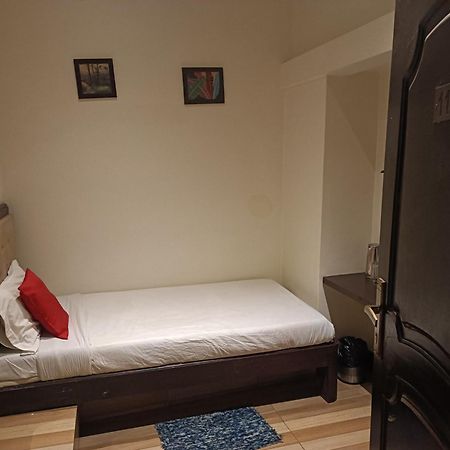 Hotel Serene ชิลลอง ภายนอก รูปภาพ