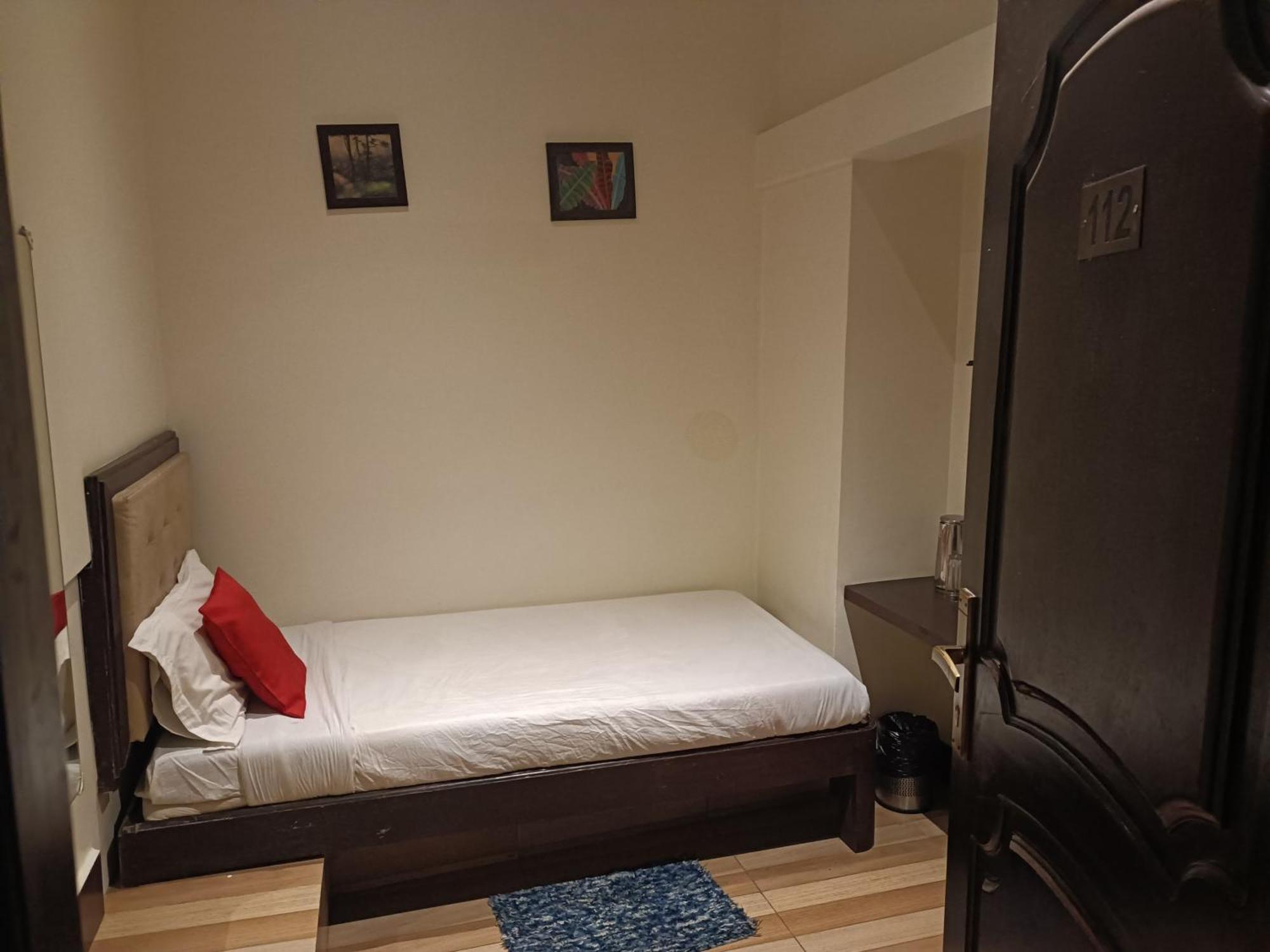 Hotel Serene ชิลลอง ภายนอก รูปภาพ