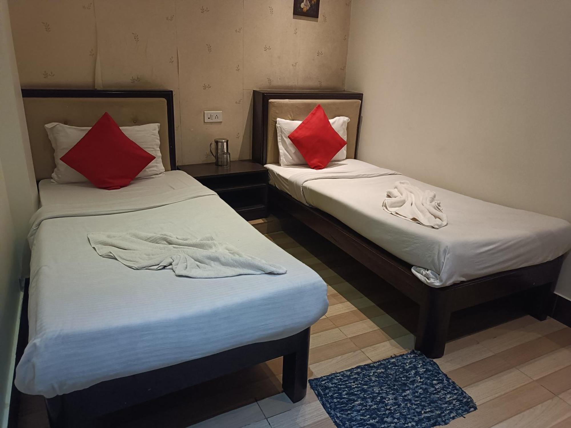 Hotel Serene ชิลลอง ภายนอก รูปภาพ